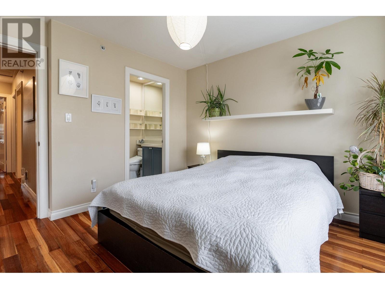 Listing Picture 15 of 25 : 2868 SOTAO AVENUE, Vancouver / 溫哥華 - 魯藝地產 Yvonne Lu Group - MLS Medallion Club Member