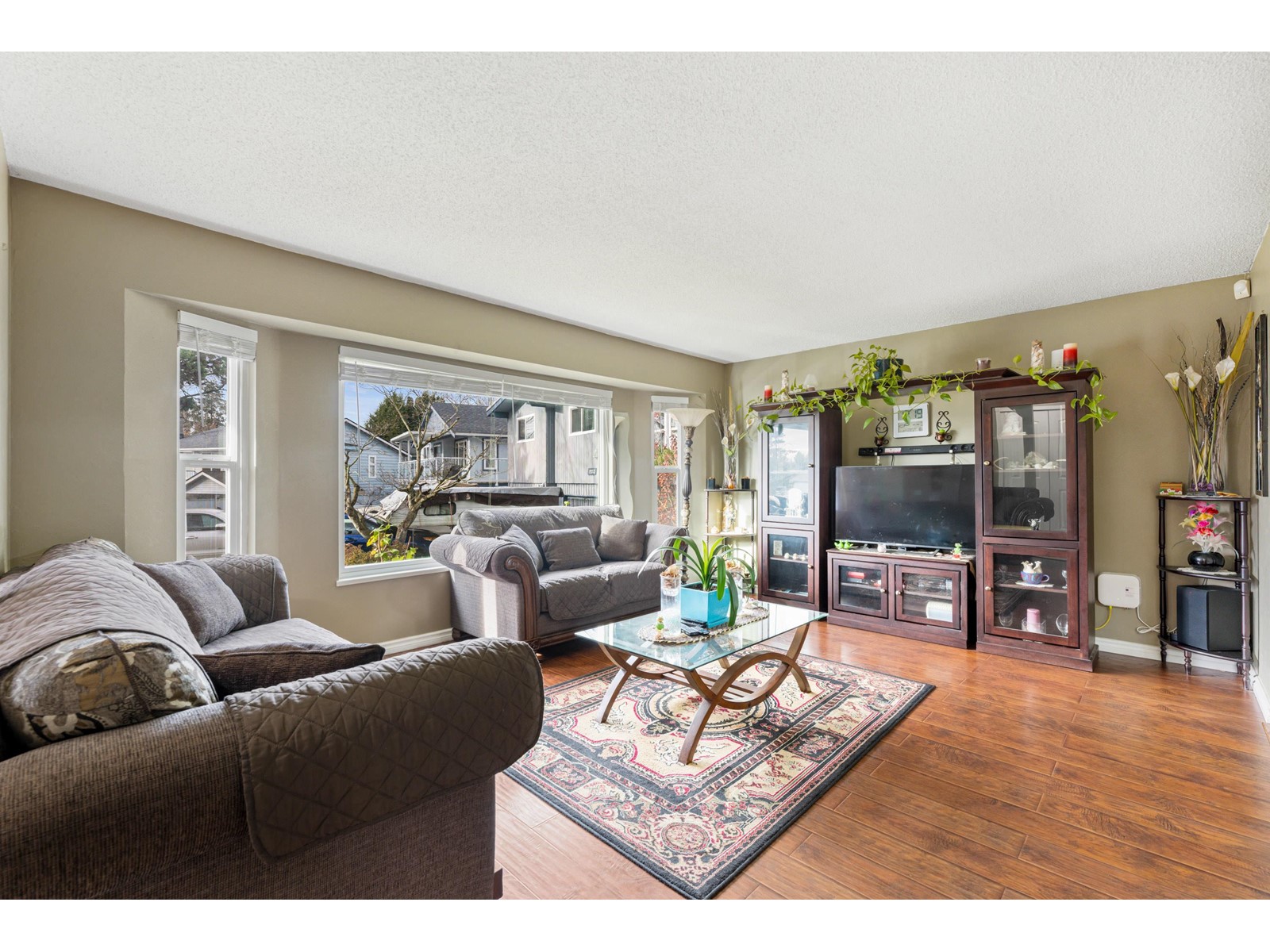 Property at 9222 132A STREET image 4