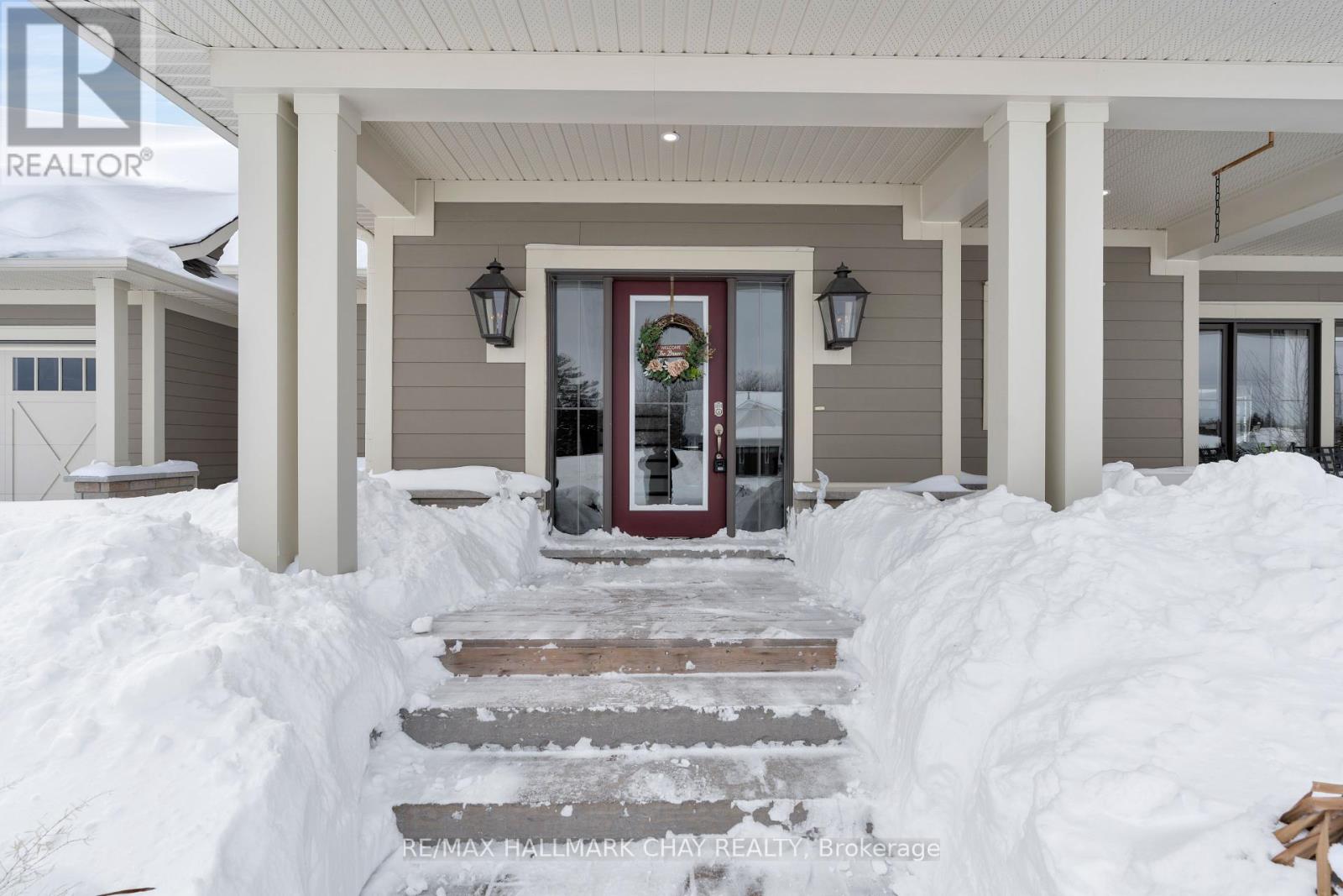 Property at 12 THOROUGHBRED DRIVE image 3
