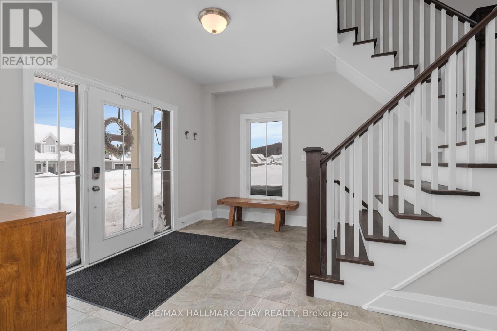 Property at 12 THOROUGHBRED DRIVE image 4