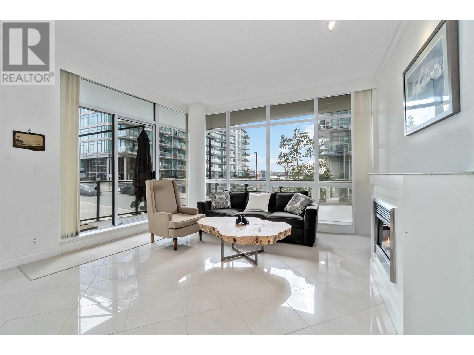 201 162 Victory Ship Way, North Vancouver, British Columbia  V7L 0B4 - Photo 2 - R2973920