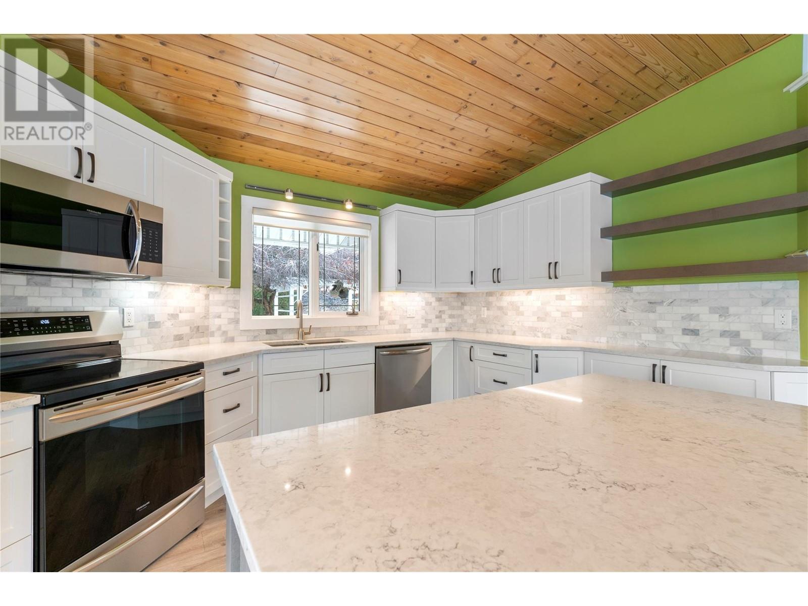 3533 Eagle Bay Road, Blind Bay, British Columbia  V0E 1H1 - Photo 18 - 10336724