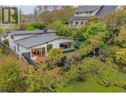 1262 Roslyn Rd, oak bay, British Columbia