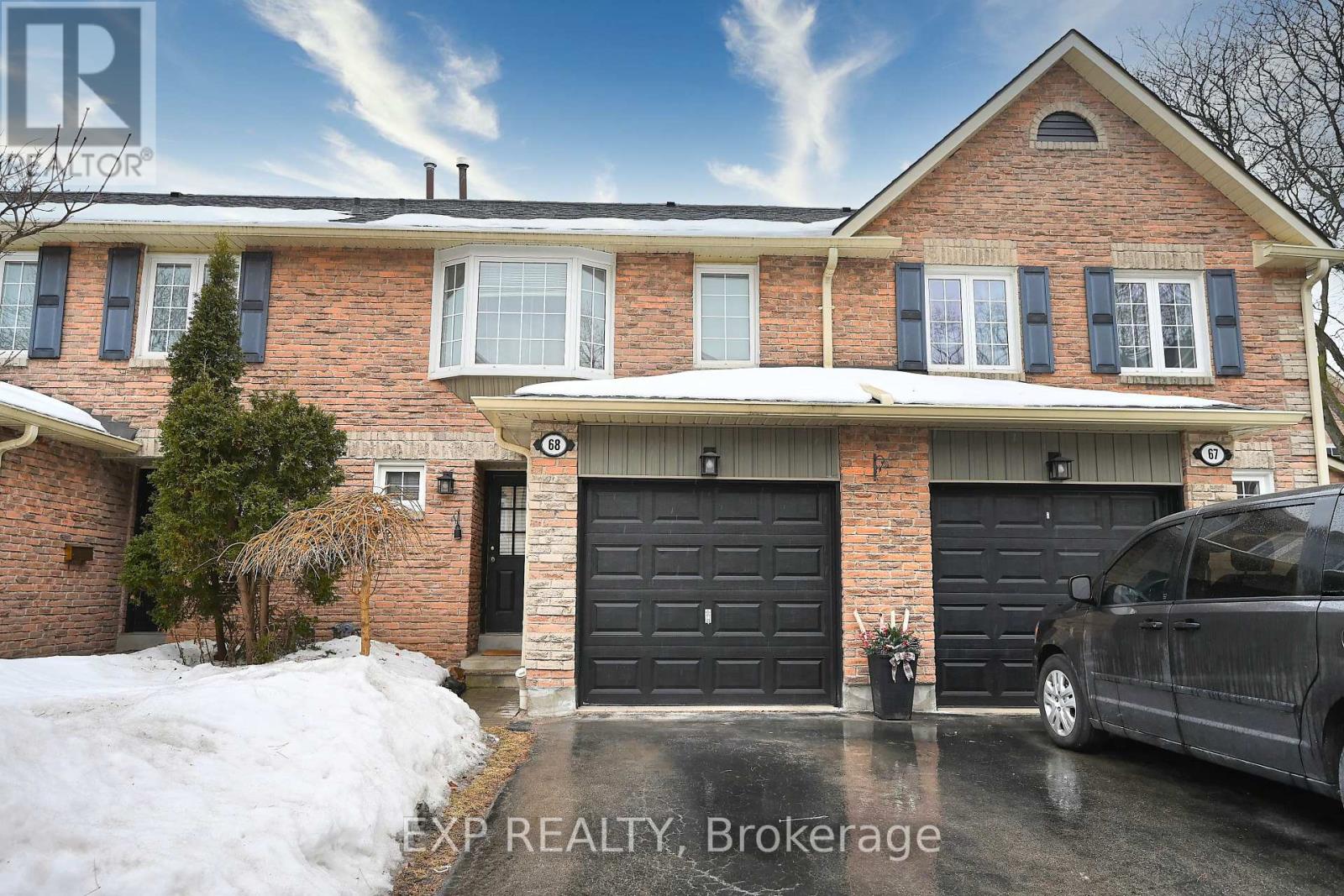 68 - 2766 Folkway Drive, Mississauga, Ontario  L5L 3M3 - Photo 1 - W12002090