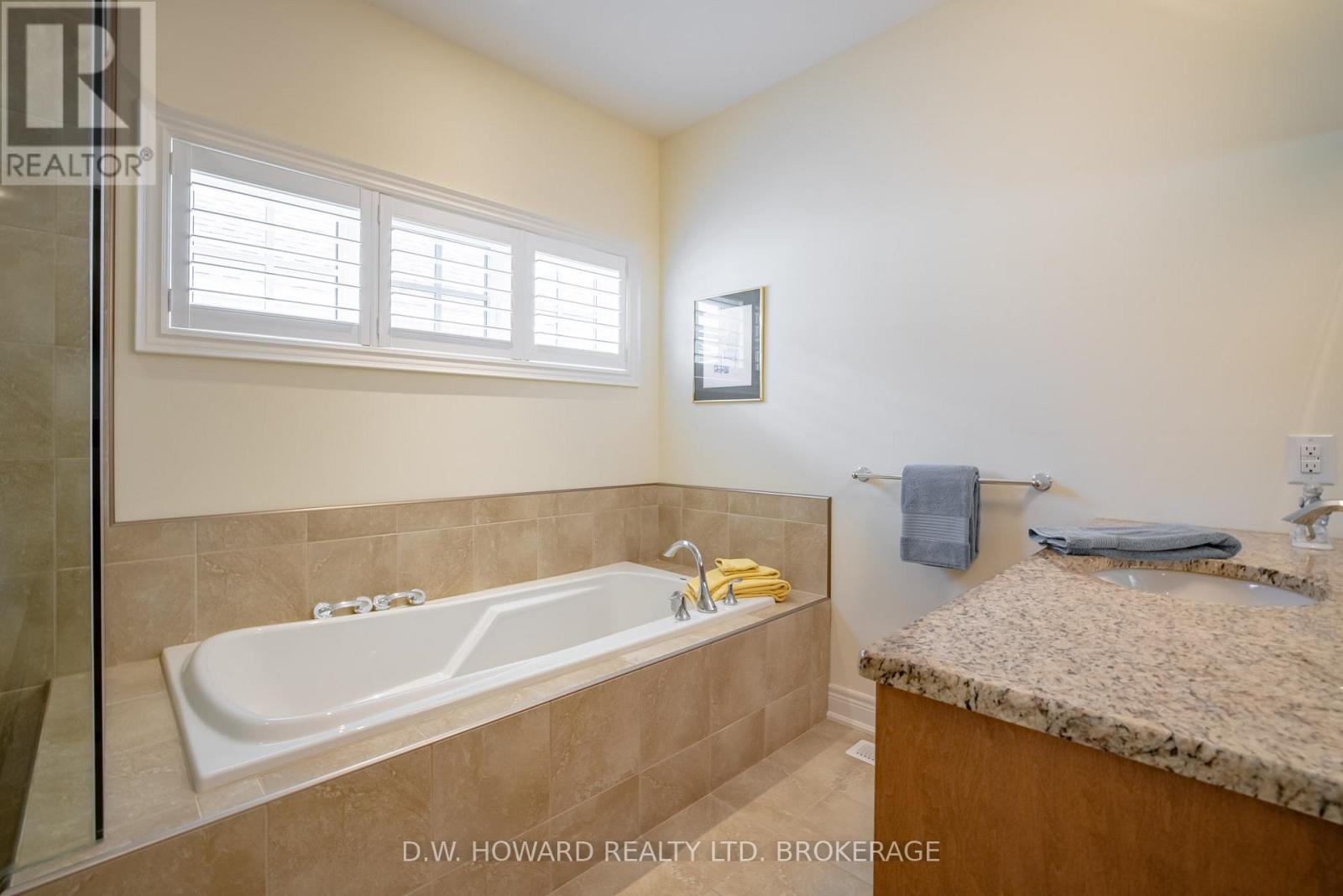 3458 Trillium Crescent, Fort Erie, Ontario  L0S 1N0 - Photo 24 - X12002586