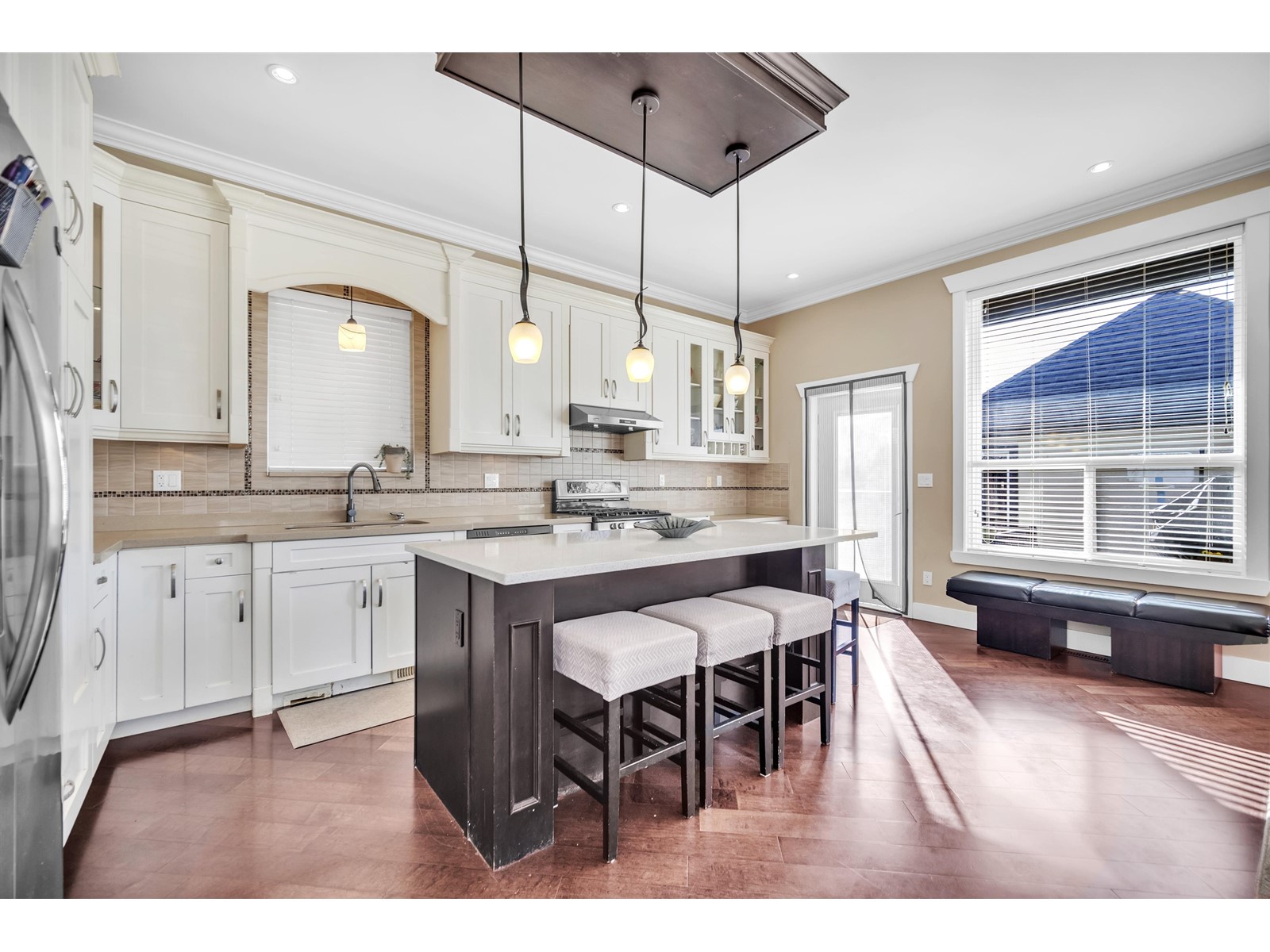 Property at 17402 2B AVENUE image 2