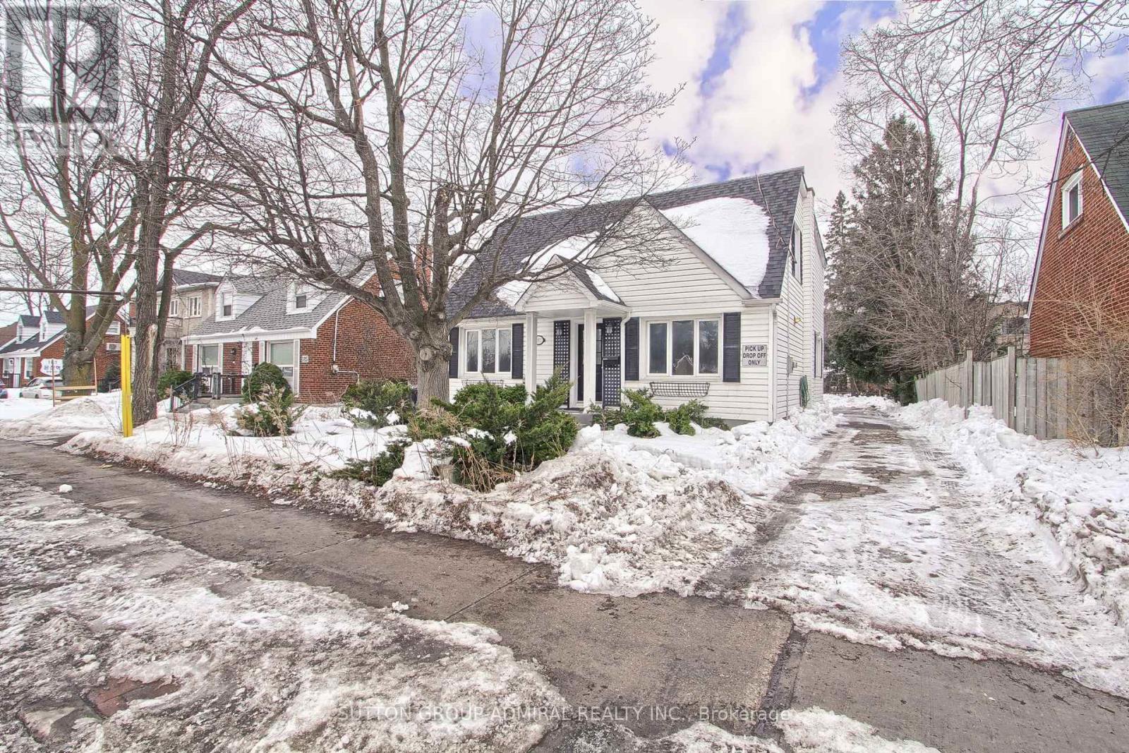 187 Finch Avenue W, Toronto (Willowdale West), Ontario  M2R 1M2 - Photo 4 - C12002628