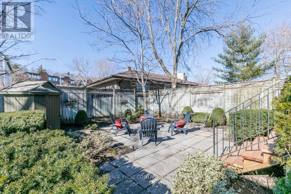 44 Kempenfelt Drive, Barrie, Ontario  L4M 1B9 - Photo 41 - S12002583