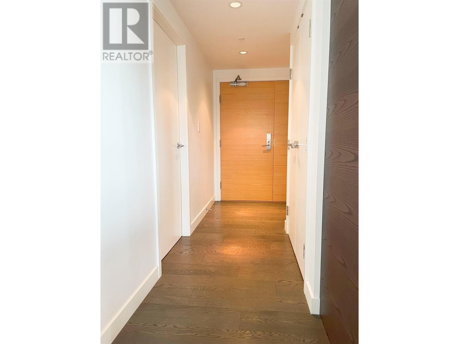 Listing Picture 13 of 17 : 902 5782 BERTON AVENUE, Vancouver / 溫哥華 - 魯藝地產 Yvonne Lu Group - MLS Medallion Club Member