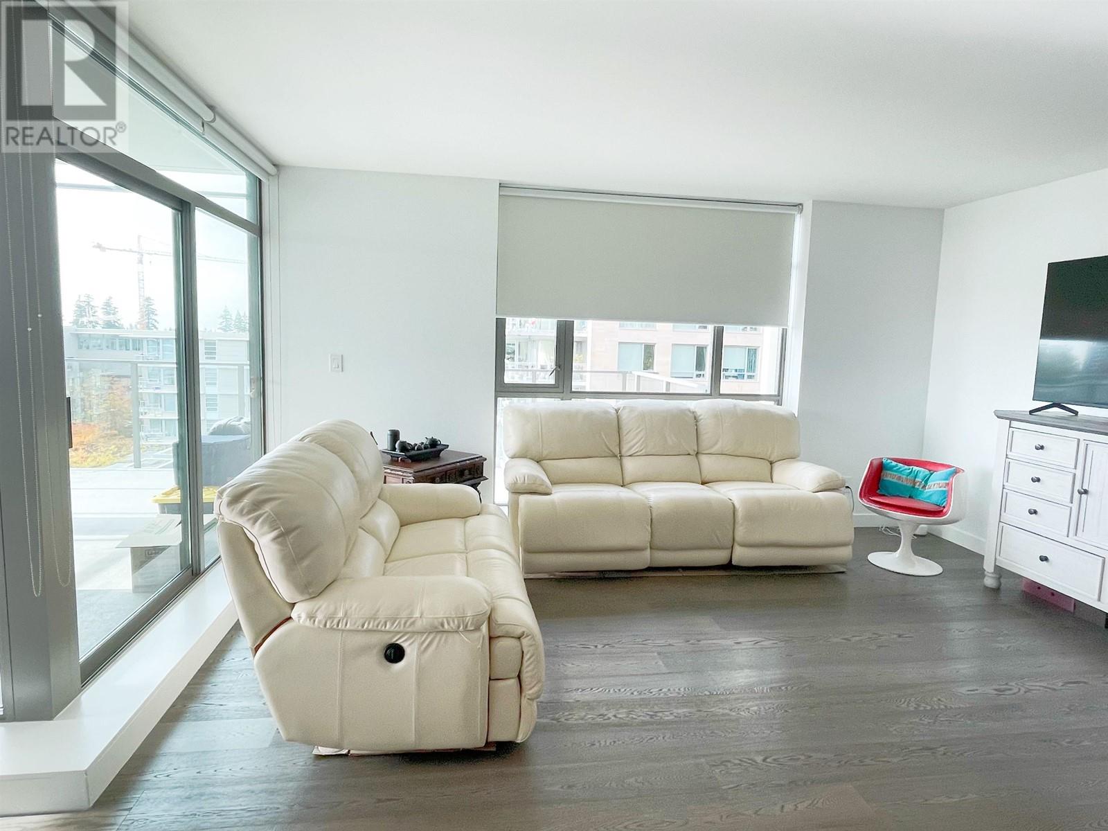 Listing Picture 5 of 17 : 902 5782 BERTON AVENUE, Vancouver / 溫哥華 - 魯藝地產 Yvonne Lu Group - MLS Medallion Club Member