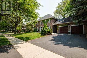 1840 Pine Siskin Court, Mississauga, Ontario  L5L 2Y3 - Photo 2 - W12002667