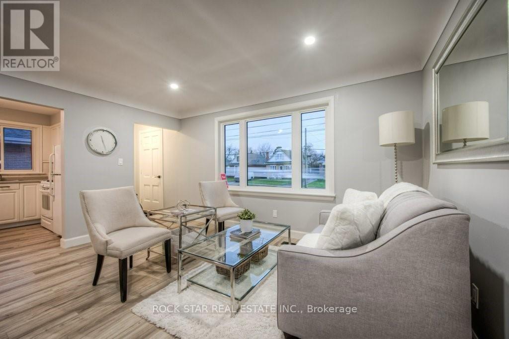 Main - 649 Upper Sherman Avenue, Hamilton, Ontario  L8V 3M4 - Photo 2 - X12002632