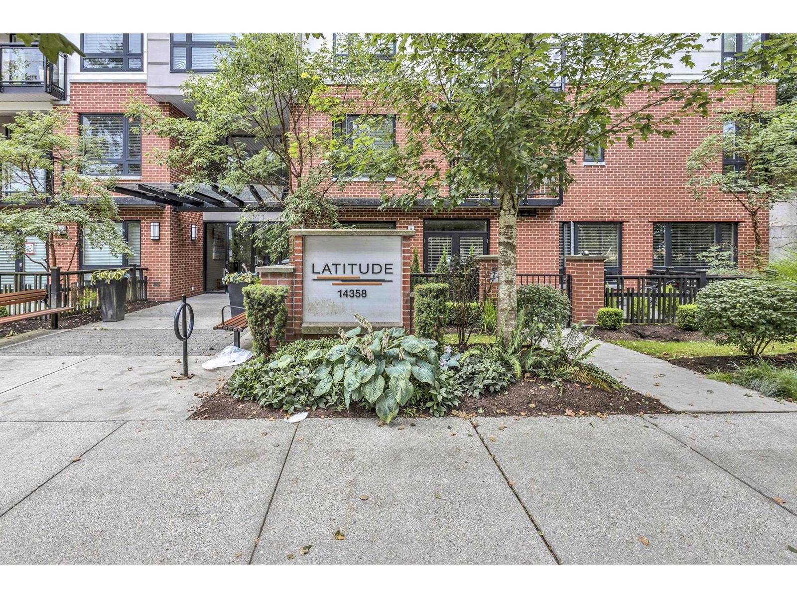 Property at 413 14358 60 AVENUE image 1