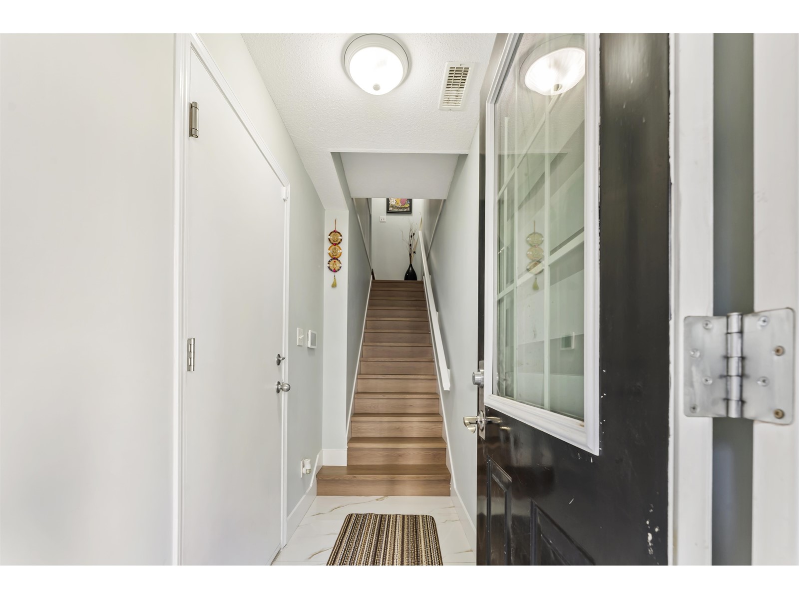 Property at 34 9559 130A STREET image 2