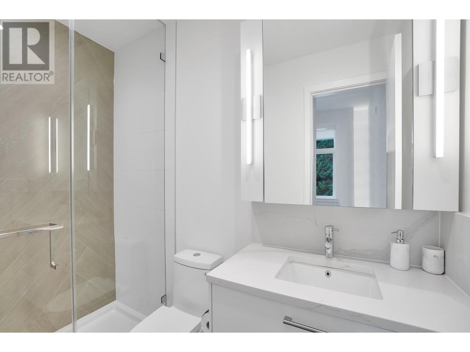 173 2035 Glenaire Drive, North Vancouver, British Columbia  V7P 1Y2 - Photo 12 - R2973966
