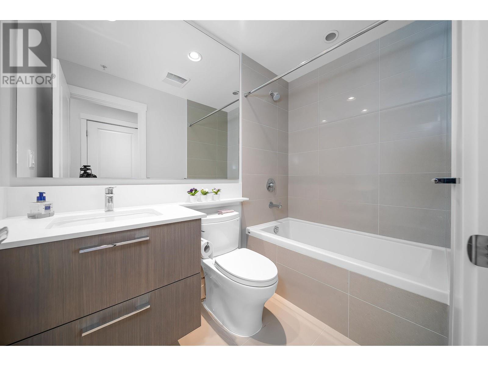1104 3533 Ross Drive, Vancouver, British Columbia  V6S 0L3 - Photo 21 - R2973981