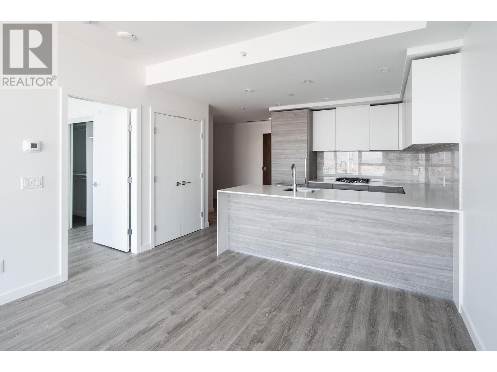 3202 660 Quayside Drive, New Westminster, British Columbia  V3M 0P1 - Photo 9 - R2974025