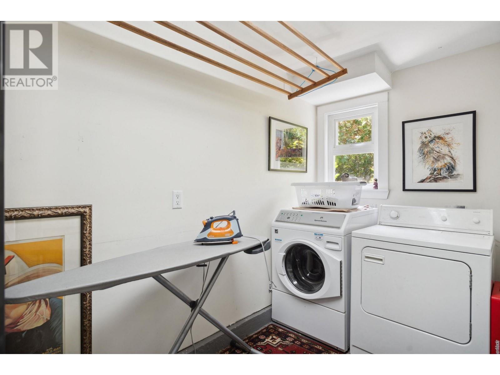 Listing Picture 21 of 35 : 2263 W 14TH AVENUE, Vancouver / 溫哥華 - 魯藝地產 Yvonne Lu Group - MLS Medallion Club Member