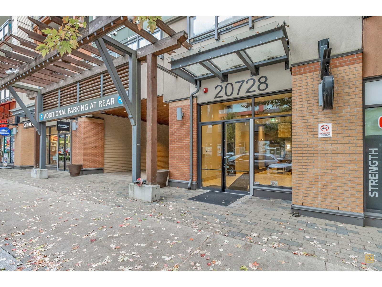 Property at 419 20728 WILLOUGHBY TOWN CENTRE DRIVE image 2