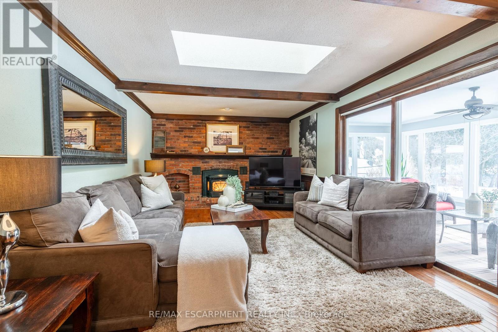 1 Acredale Drive, Hamilton (Carlisle), Ontario  L0R 1H2 - Photo 13 - X12002695