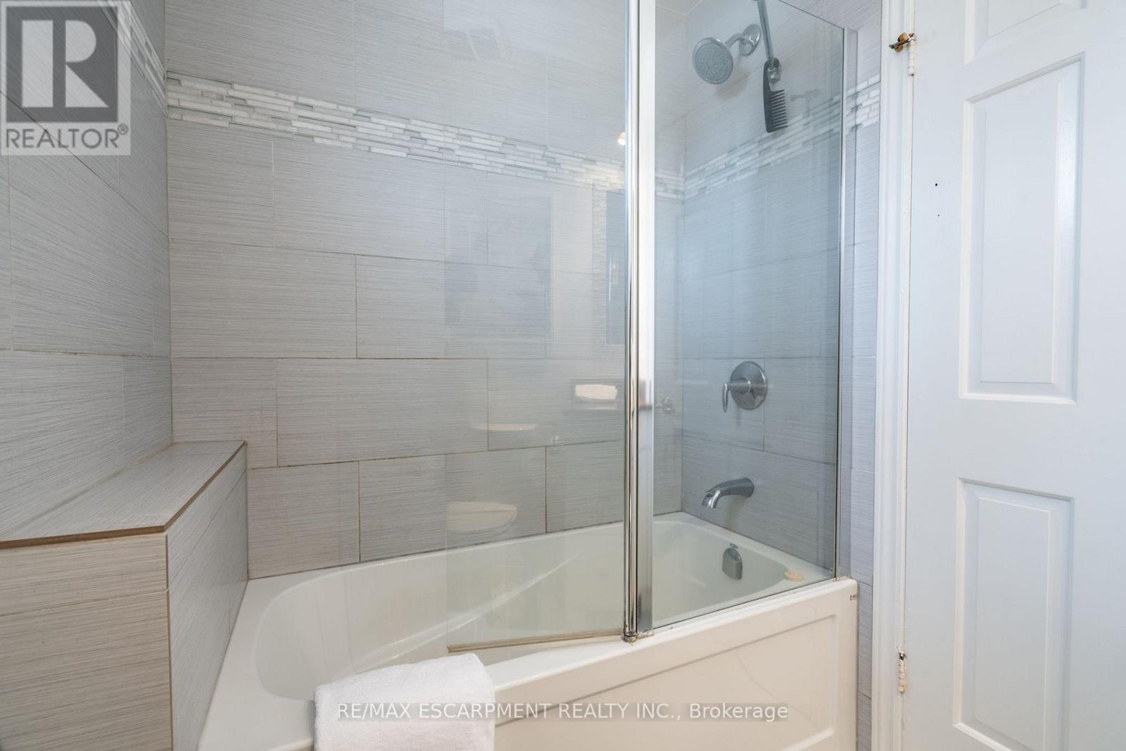 1 Acredale Drive, Hamilton (Carlisle), Ontario  L0R 1H2 - Photo 29 - X12002695