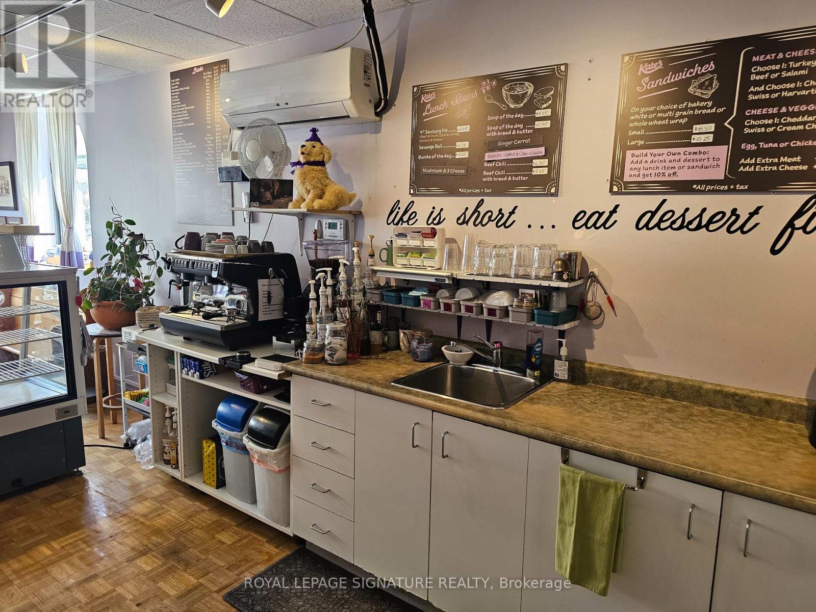 206c Queen Street S, Mississauga, Ontario  L5M 1L3 - Photo 13 - W12001686