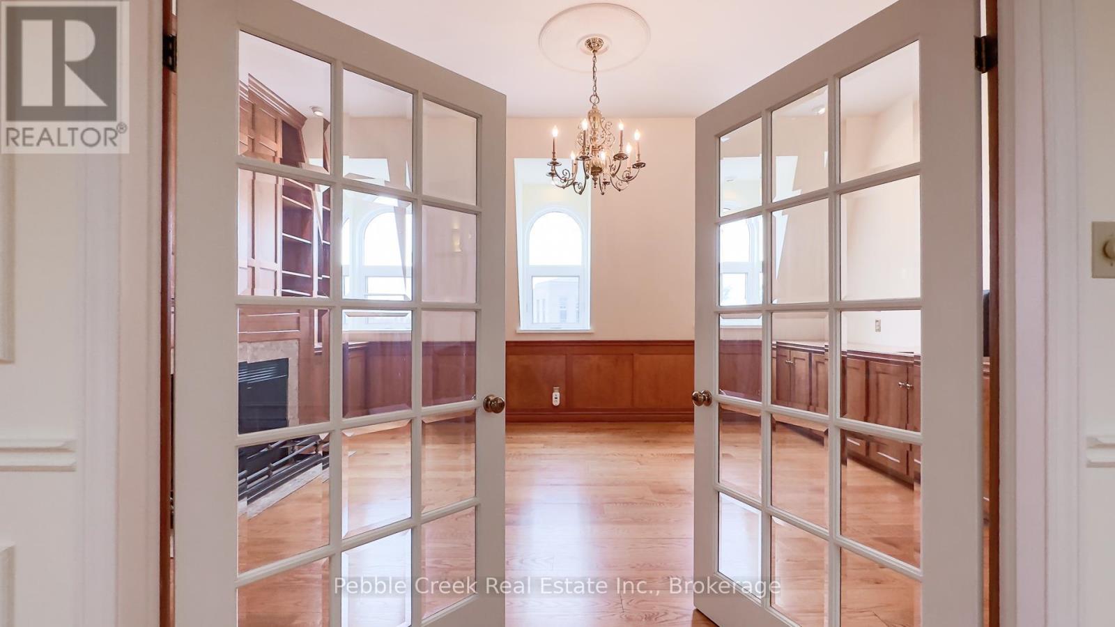 164 Courthouse Square, Goderich, Ontario  N7A 1N1 - Photo 12 - X12002793