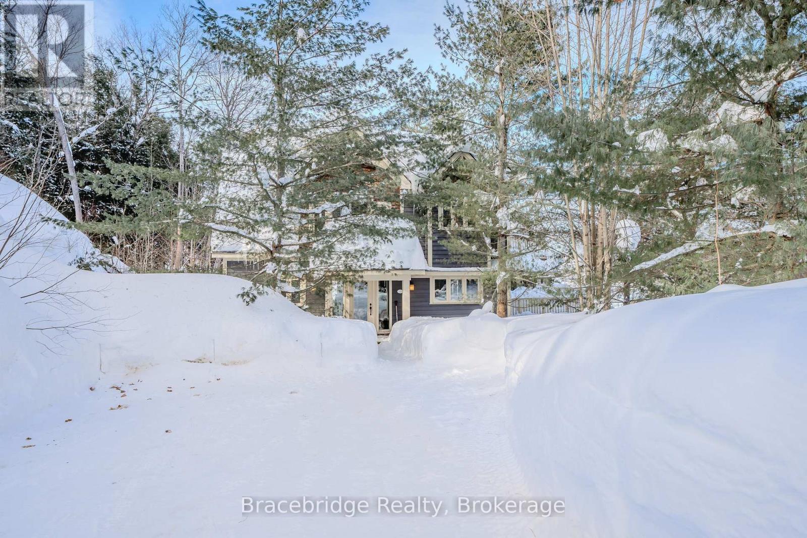 Water's Edge W1 - 3876 Muskoka Road 118 Highway W, Muskoka Lakes, Ontario  P0B 1J0 - Photo 3 - X11995488
