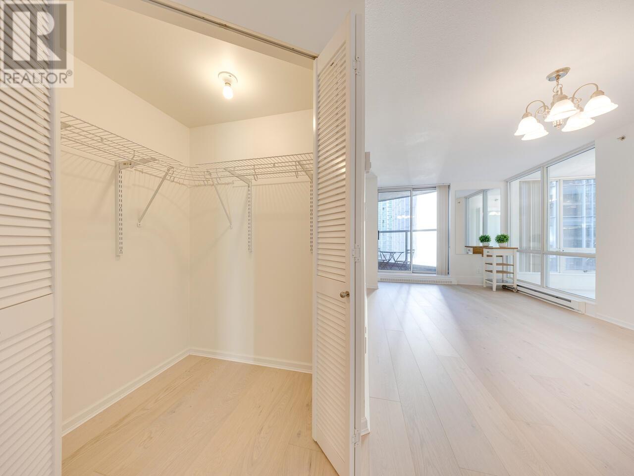 901 1166 Melville Street, Vancouver, British Columbia  V6E 4P6 - Photo 3 - R2968319