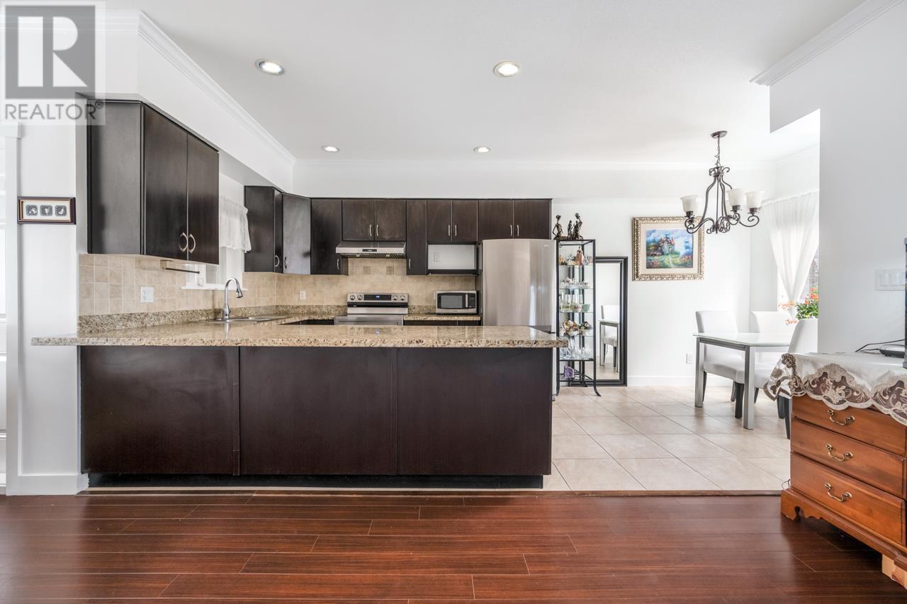 Listing Picture 5 of 24 : 2 7393 TURNILL STREET, Richmond / 烈治文 - 魯藝地產 Yvonne Lu Group - MLS Medallion Club Member