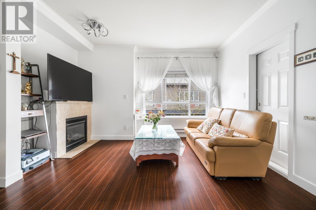 Listing Picture 8 of 24 : 2 7393 TURNILL STREET, Richmond / 烈治文 - 魯藝地產 Yvonne Lu Group - MLS Medallion Club Member