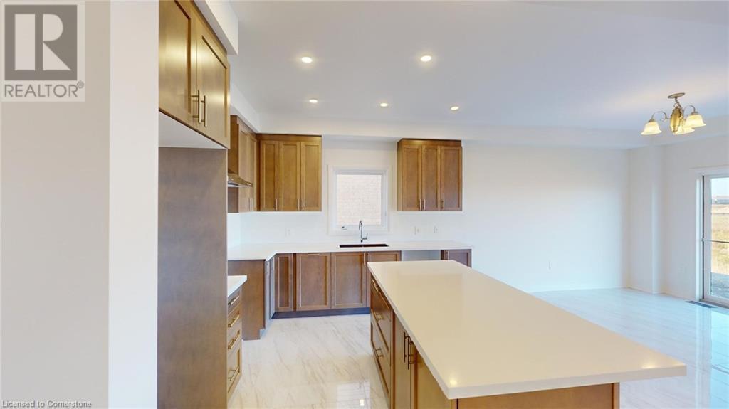 Property at 172 CITTADELLA Boulevard image 5