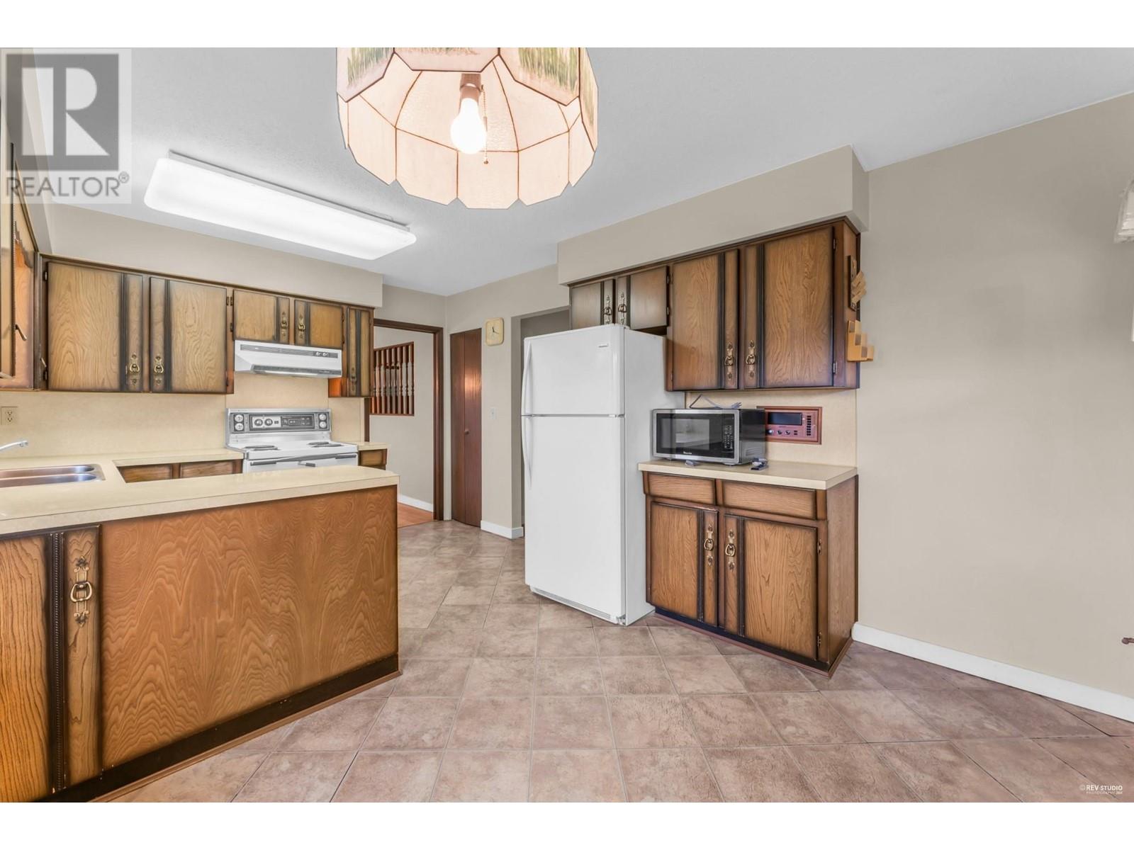 3664 Lynndale Crescent, Burnaby, British Columbia  V5A 3S8 - Photo 8 - R2960268