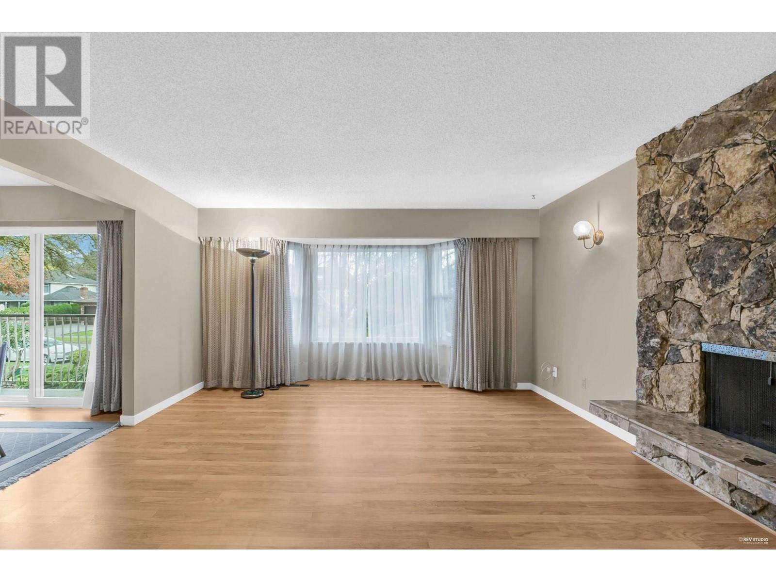 3664 Lynndale Crescent, Burnaby, British Columbia  V5A 3S8 - Photo 7 - R2960268