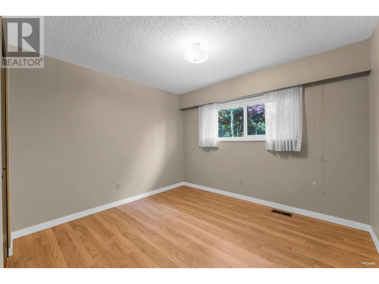 3664 Lynndale Crescent, Burnaby, British Columbia  V5A 3S8 - Photo 14 - R2960268