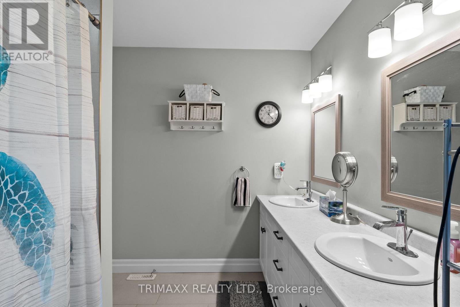 31 Thames Springs Crescent, Zorra, Ontario  N0M 2M0 - Photo 24 - X12002791