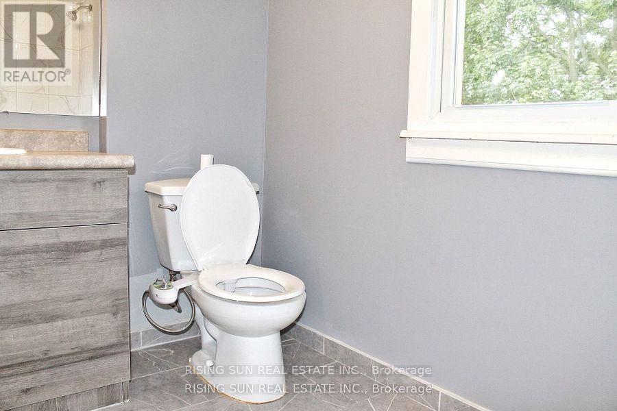1102 Wellington Avenue, Windsor, Ontario  N9A 5J9 - Photo 13 - X12002823