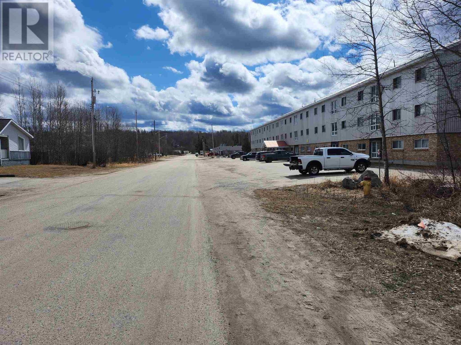 Lot 84 & 85 Ontario ST, White River, Ontario
