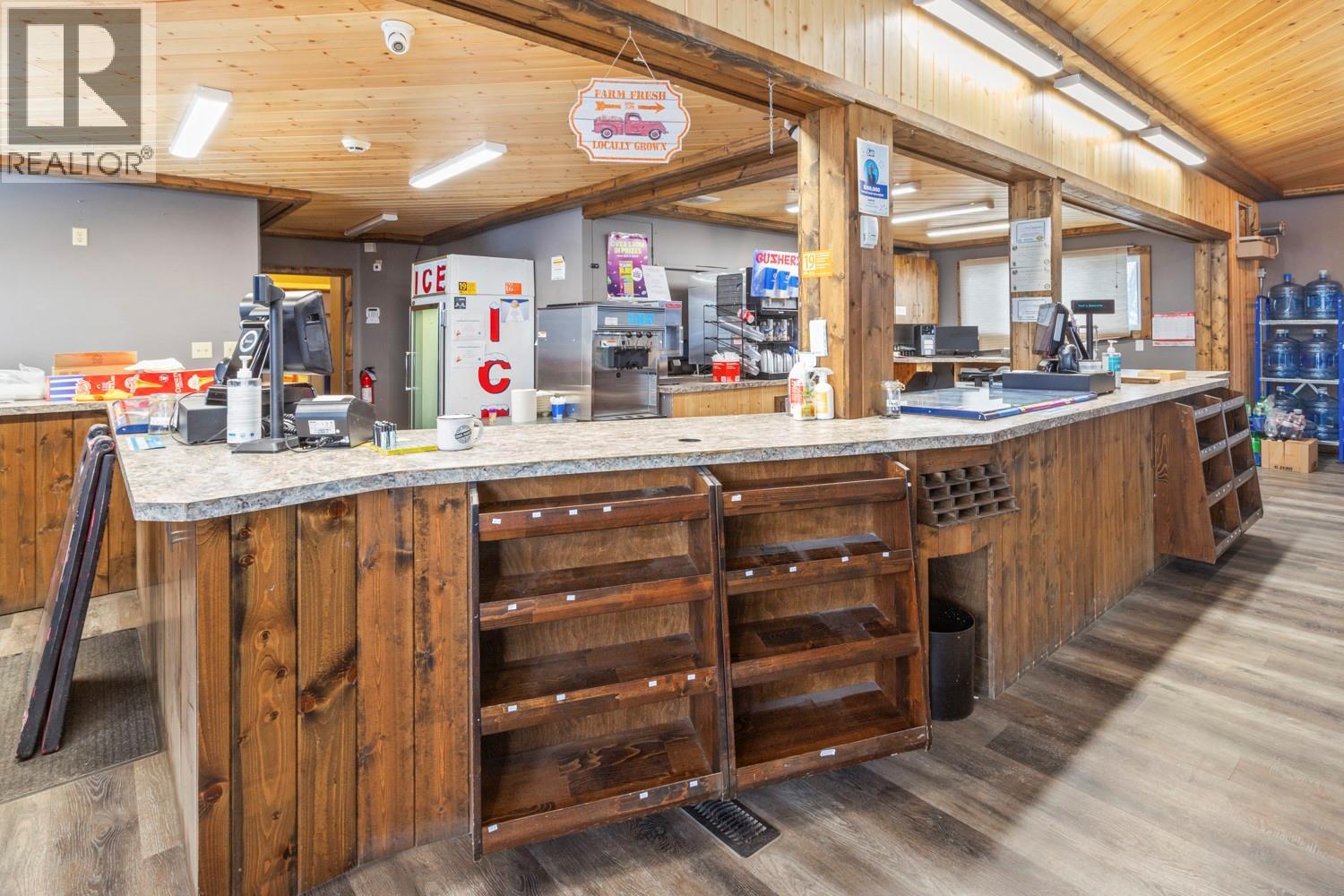 2005 Canyon Street, Creston, British Columbia V0B 1G0 - Photo 9 - 10337437