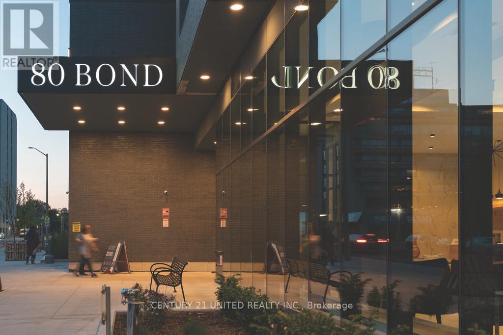 821 - 80 BOND STREET E, Oshawa, Ontario