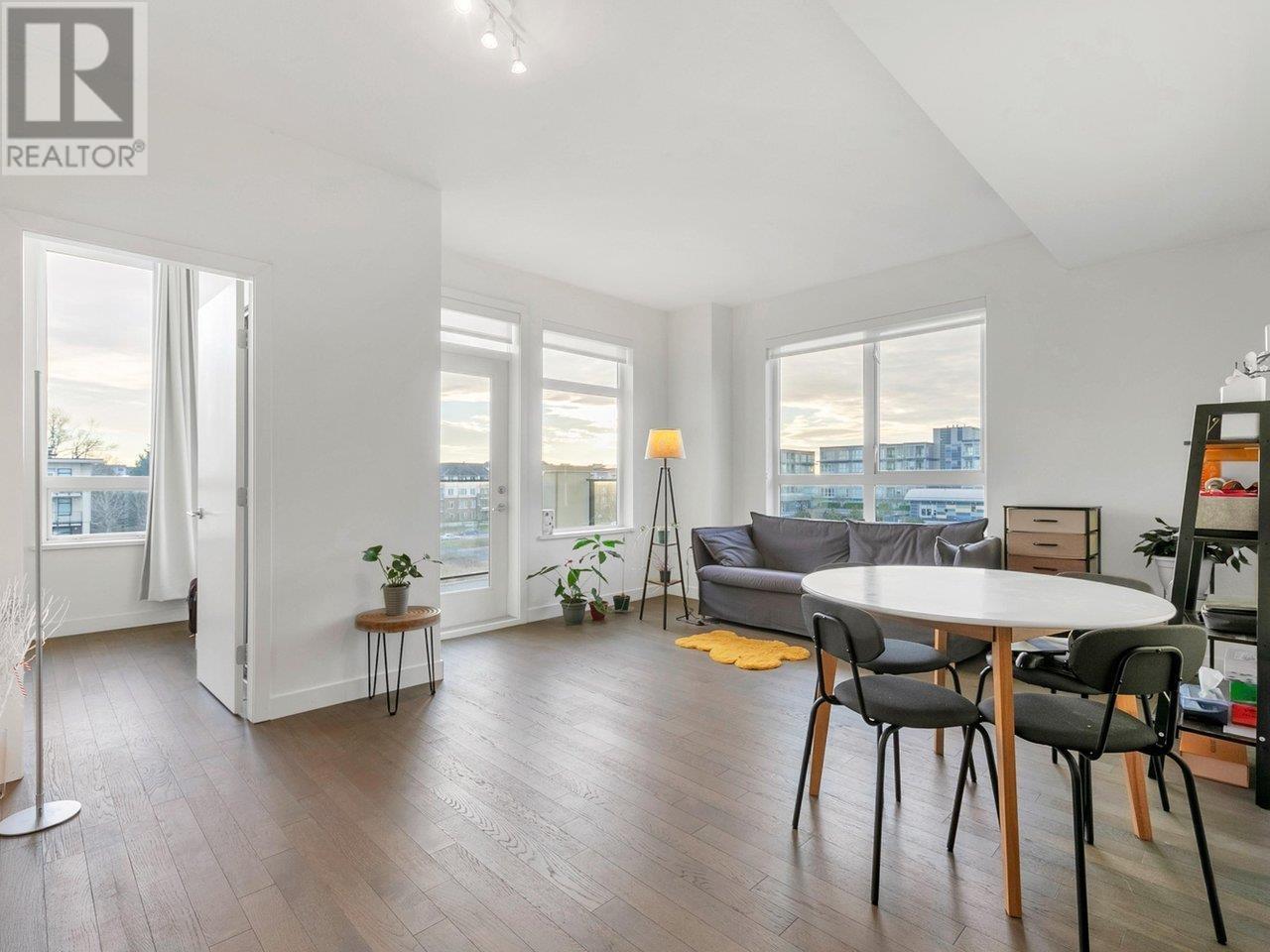 412 4033 MAY DRIVE, richmond, British Columbia