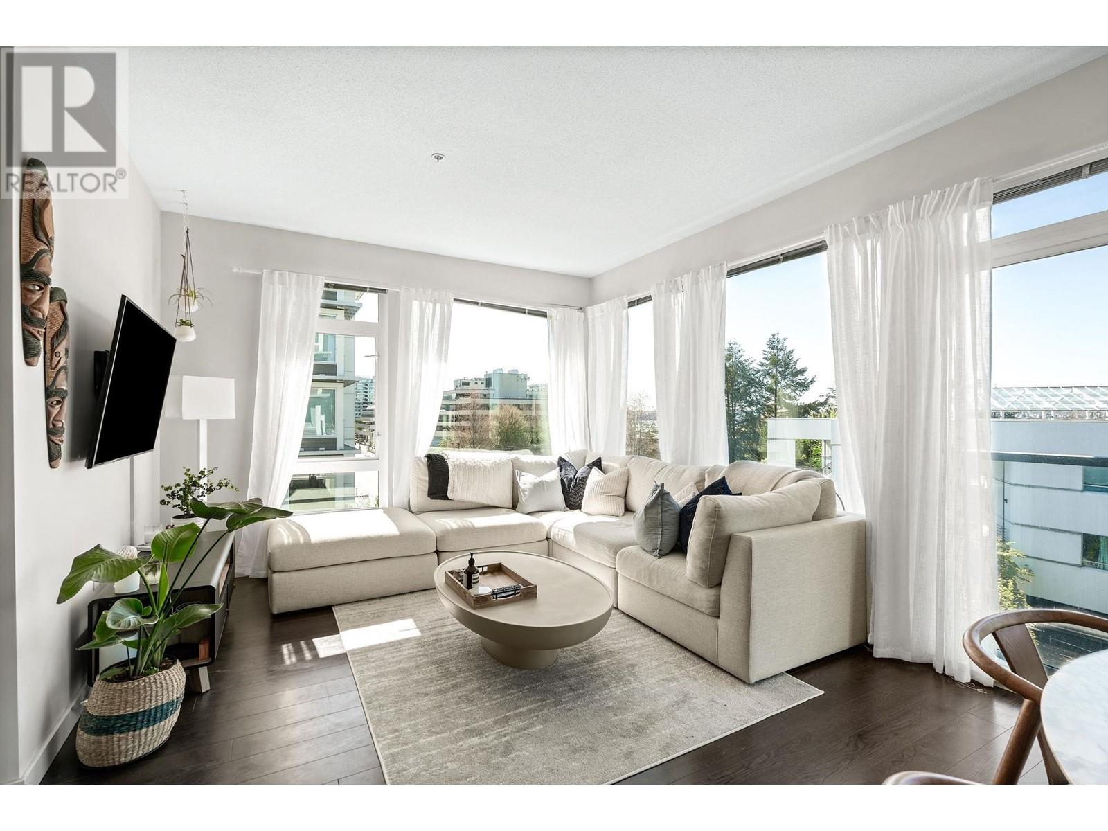 306 277 W 1st Street, North Vancouver, British Columbia  V7M 0E8 - Photo 7 - R2974101