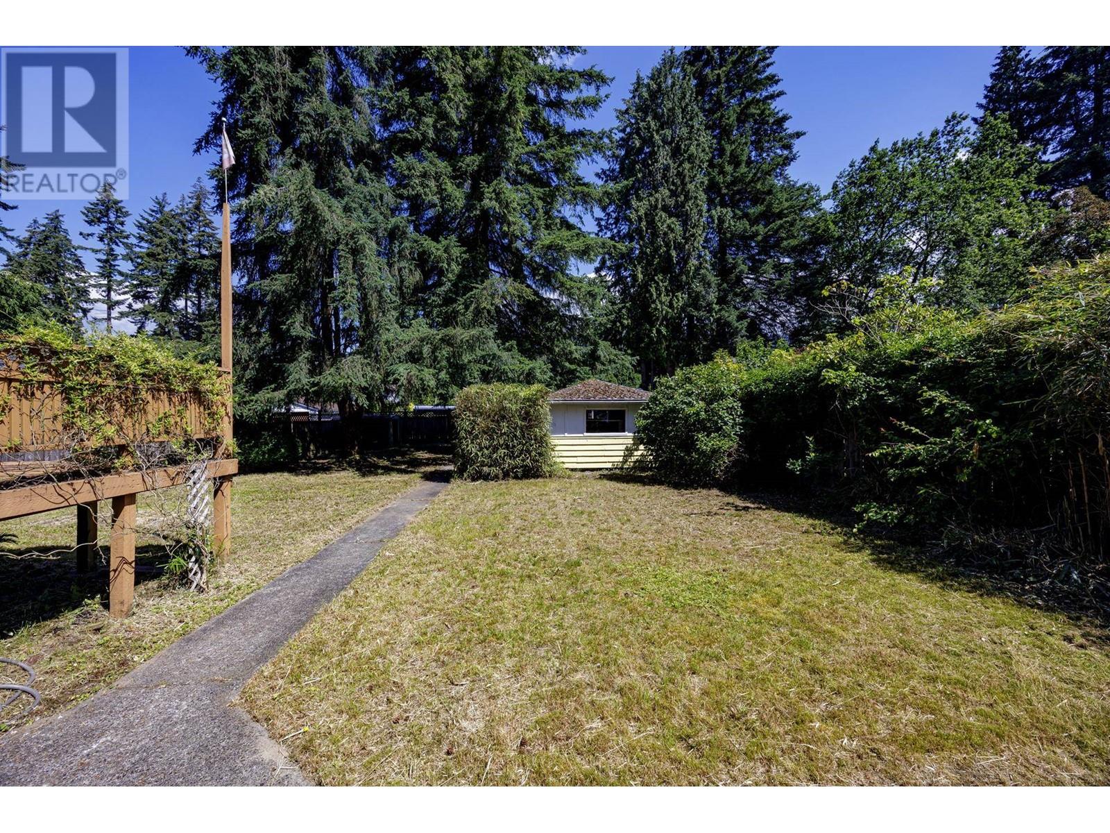 1140 W 21st Street, North Vancouver, British Columbia  V7P 2C8 - Photo 10 - R2974061
