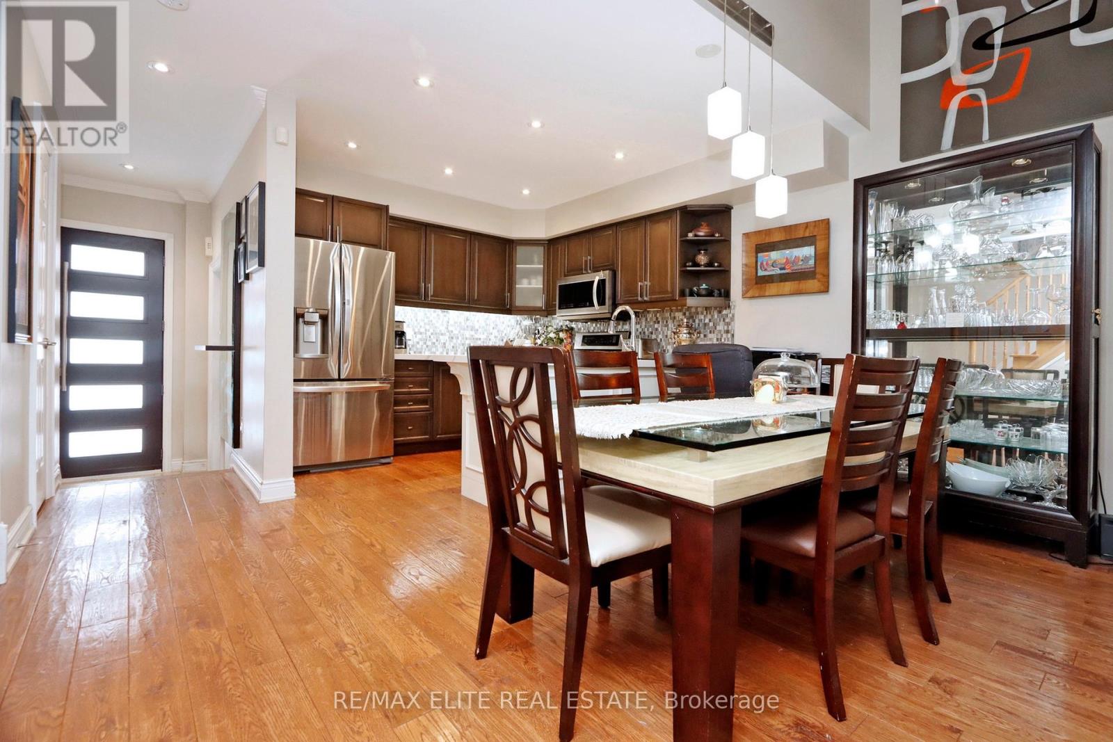 93 Benson Avenue, Richmond Hill, Ontario  L4C 4E5 - Photo 13 - N12002906