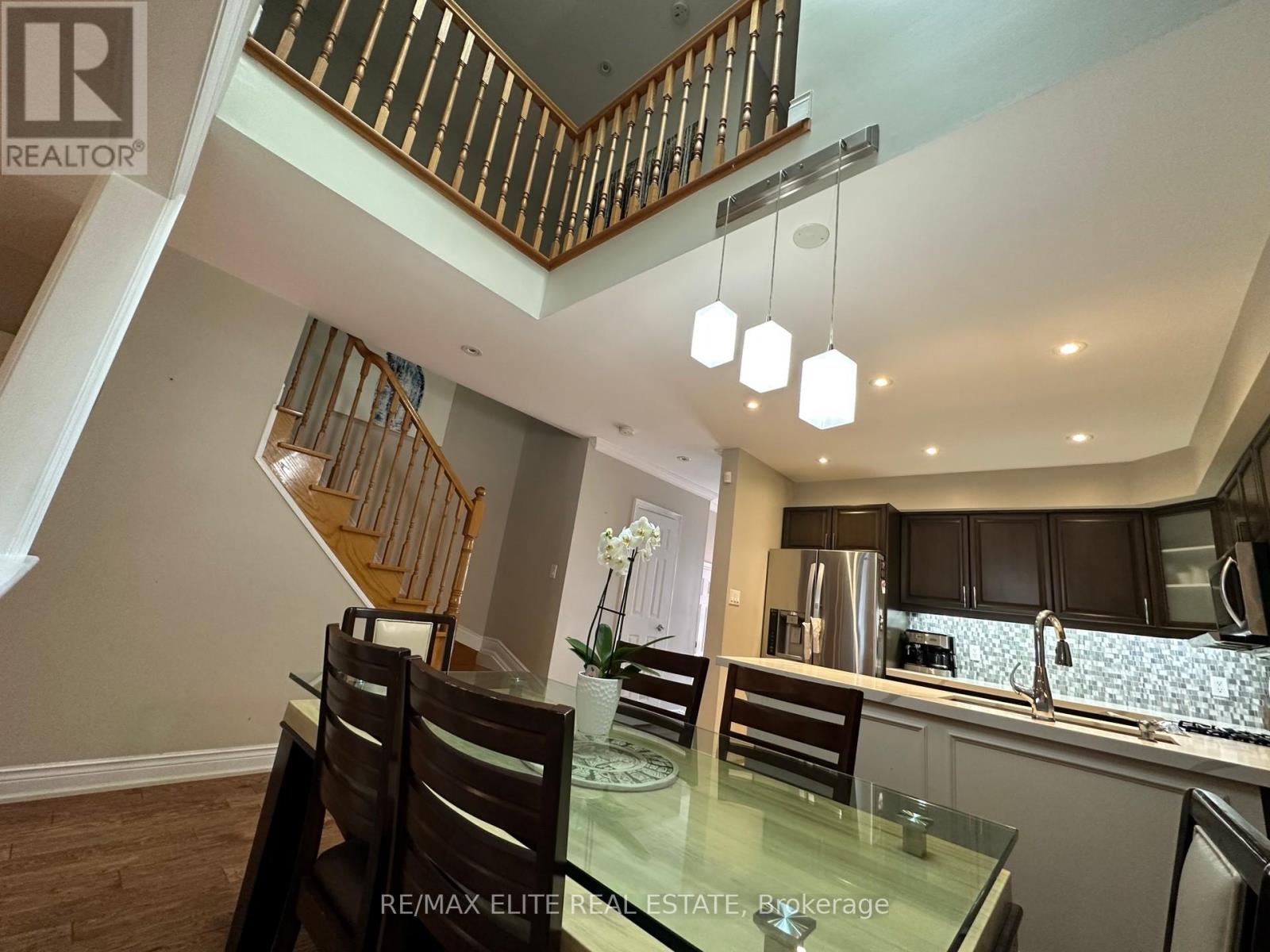 93 Benson Avenue, Richmond Hill, Ontario  L4C 4E5 - Photo 9 - N12002906