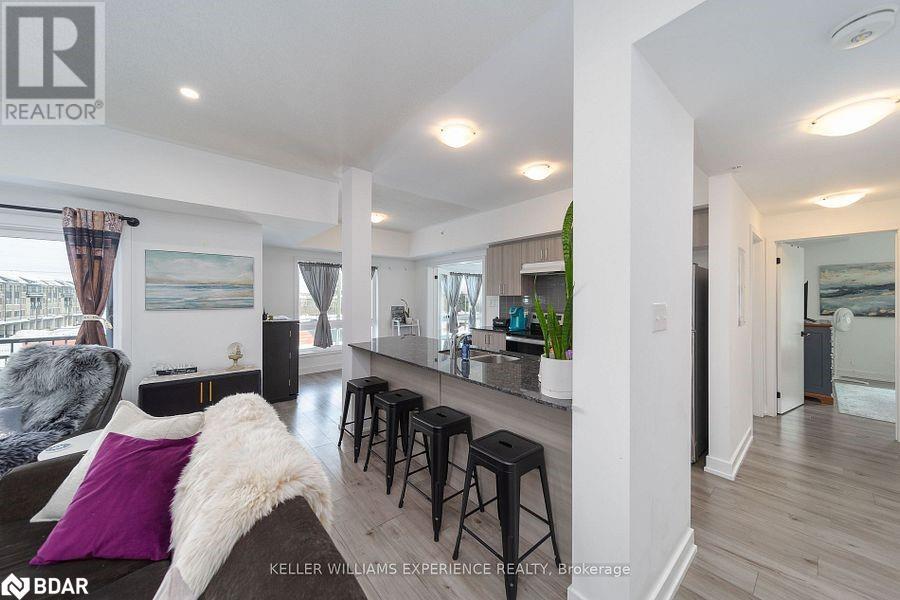 4 Spice Way Way Unit# 102, Barrie, Ontario  L9J 0M2 - Photo 3 - 40703707
