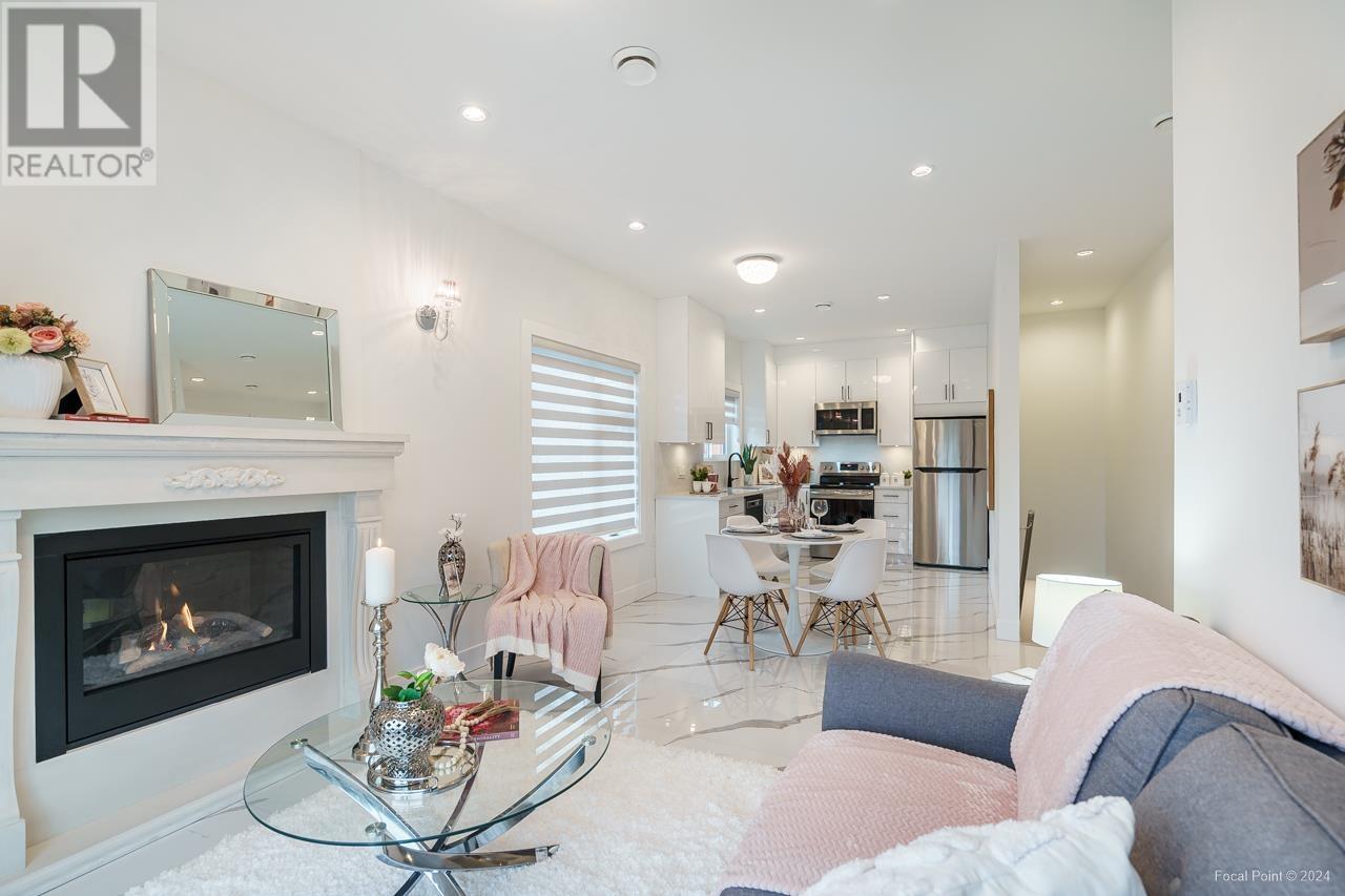 Property at 3087 ROYAL OAK AVENUE image 1
