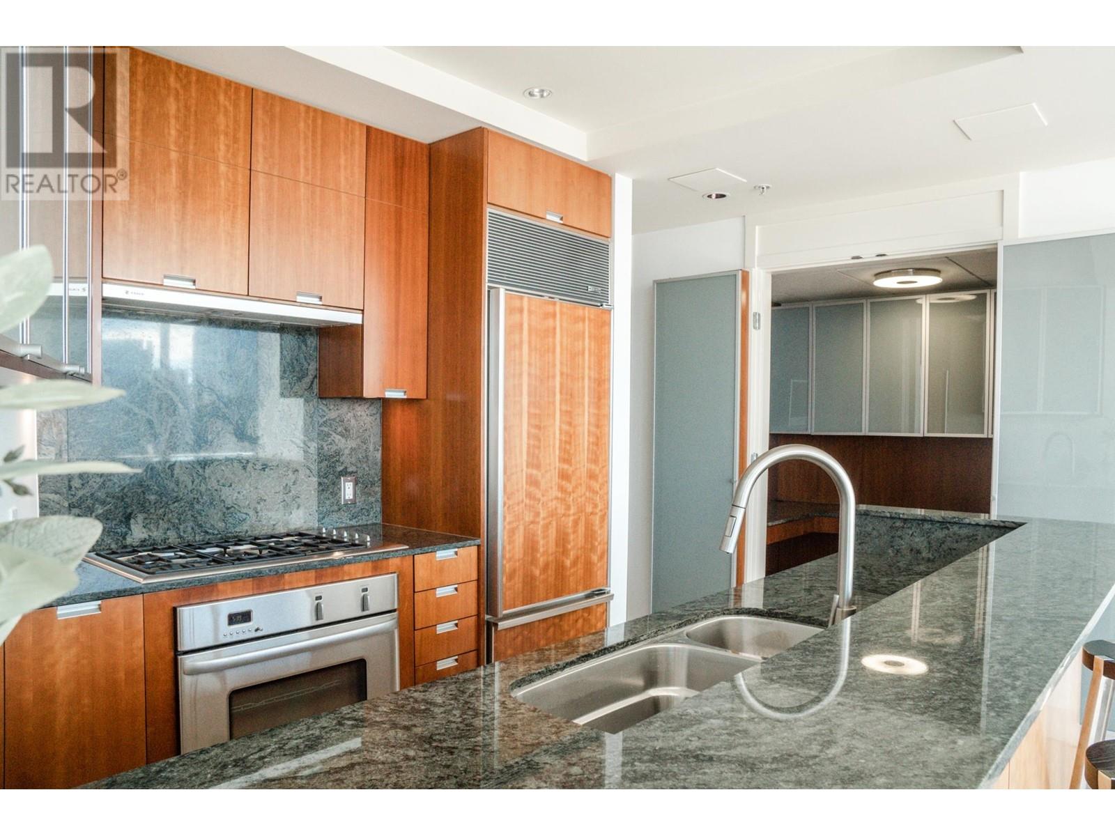 Listing Picture 7 of 30 : 3905 1077 W CORDOVA STREET, Vancouver / 溫哥華 - 魯藝地產 Yvonne Lu Group - MLS Medallion Club Member