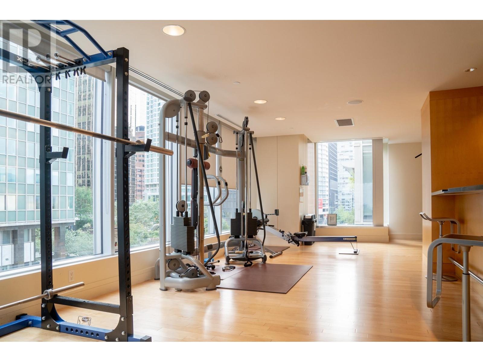 Listing Picture 20 of 30 : 3905 1077 W CORDOVA STREET, Vancouver / 溫哥華 - 魯藝地產 Yvonne Lu Group - MLS Medallion Club Member