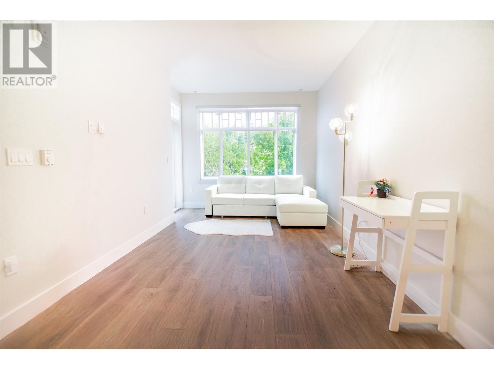 104 1306 Fifth Avenue, New Westminster, British Columbia  V3M 0K5 - Photo 3 - R2972325